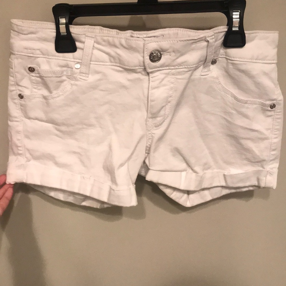 Celebrity pink white shorts